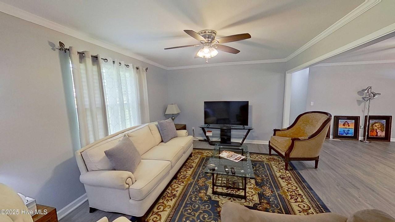 4032 Northwest Rd Ne - Photo 5 of 35