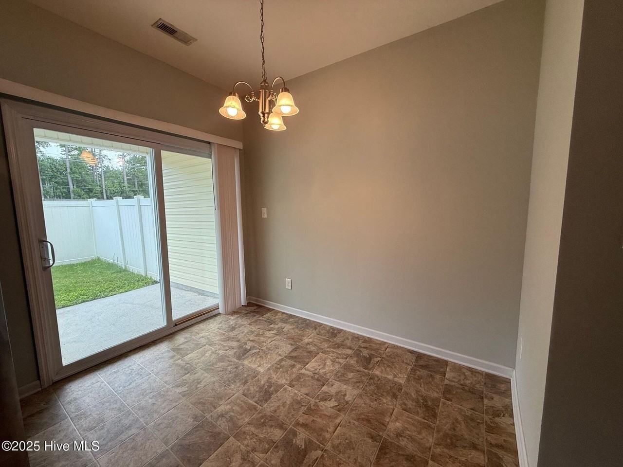 519 Oyster Rock Lane - Photo 3 of 13