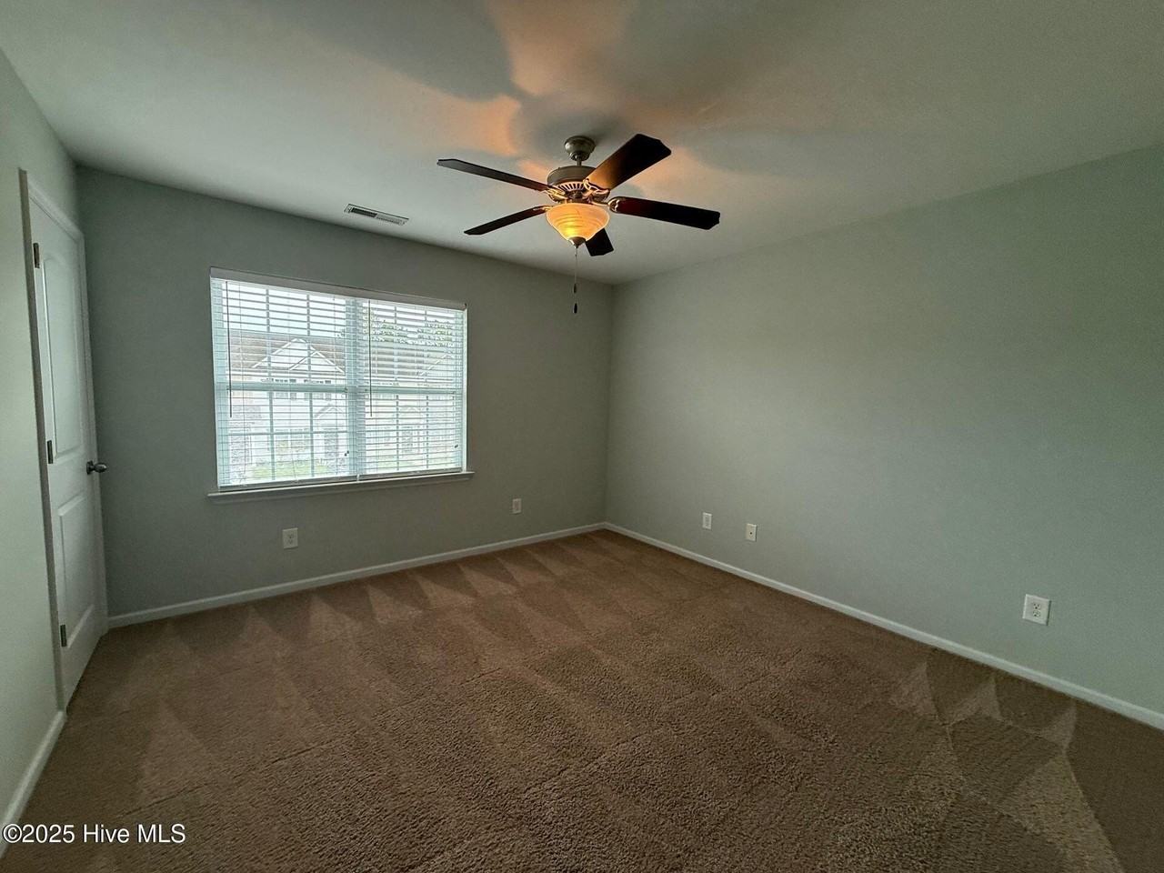 519 Oyster Rock Lane - Photo 7 of 13