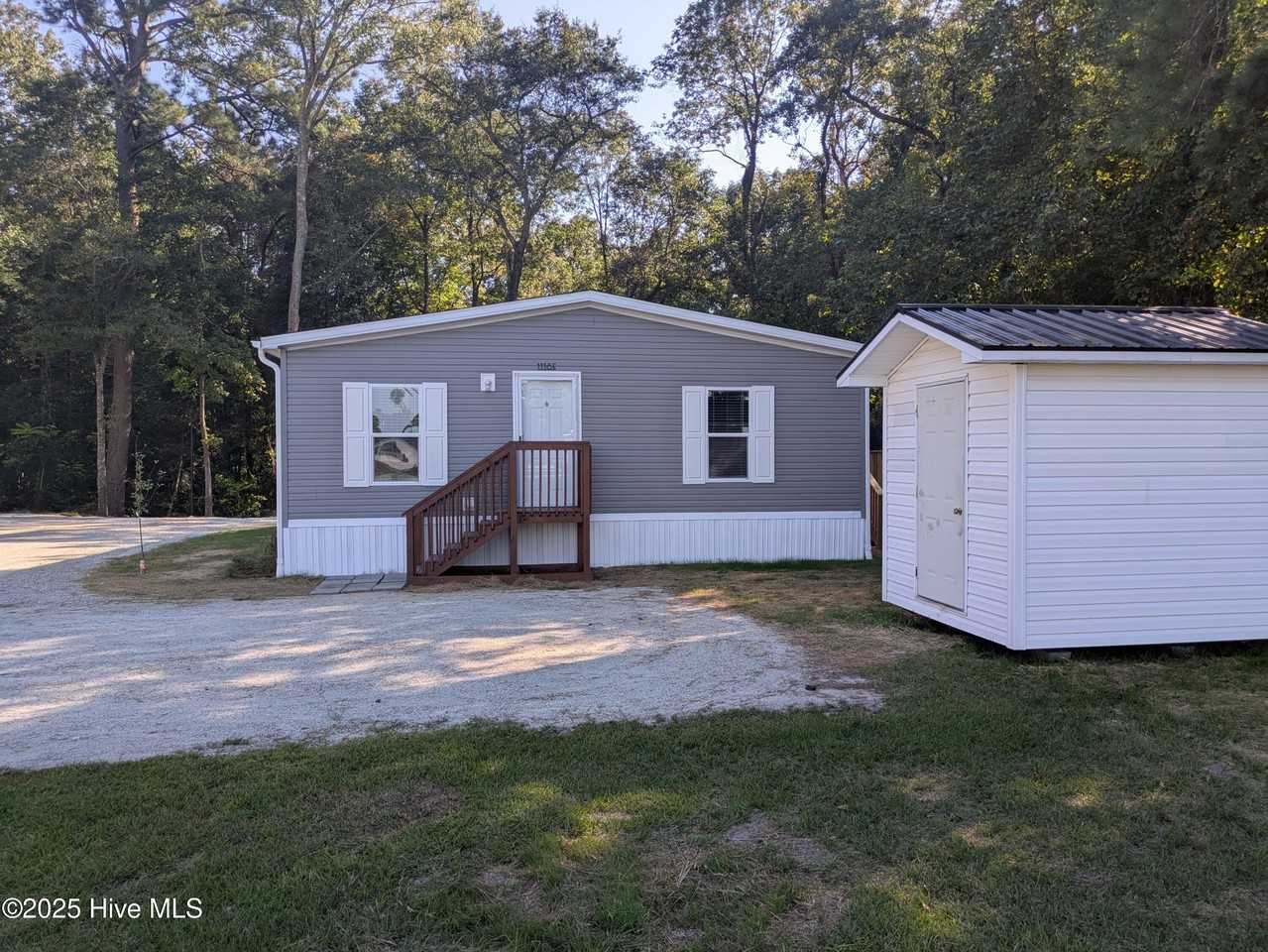 1118 Old Tar Landing Rd - Photo 3 of 15