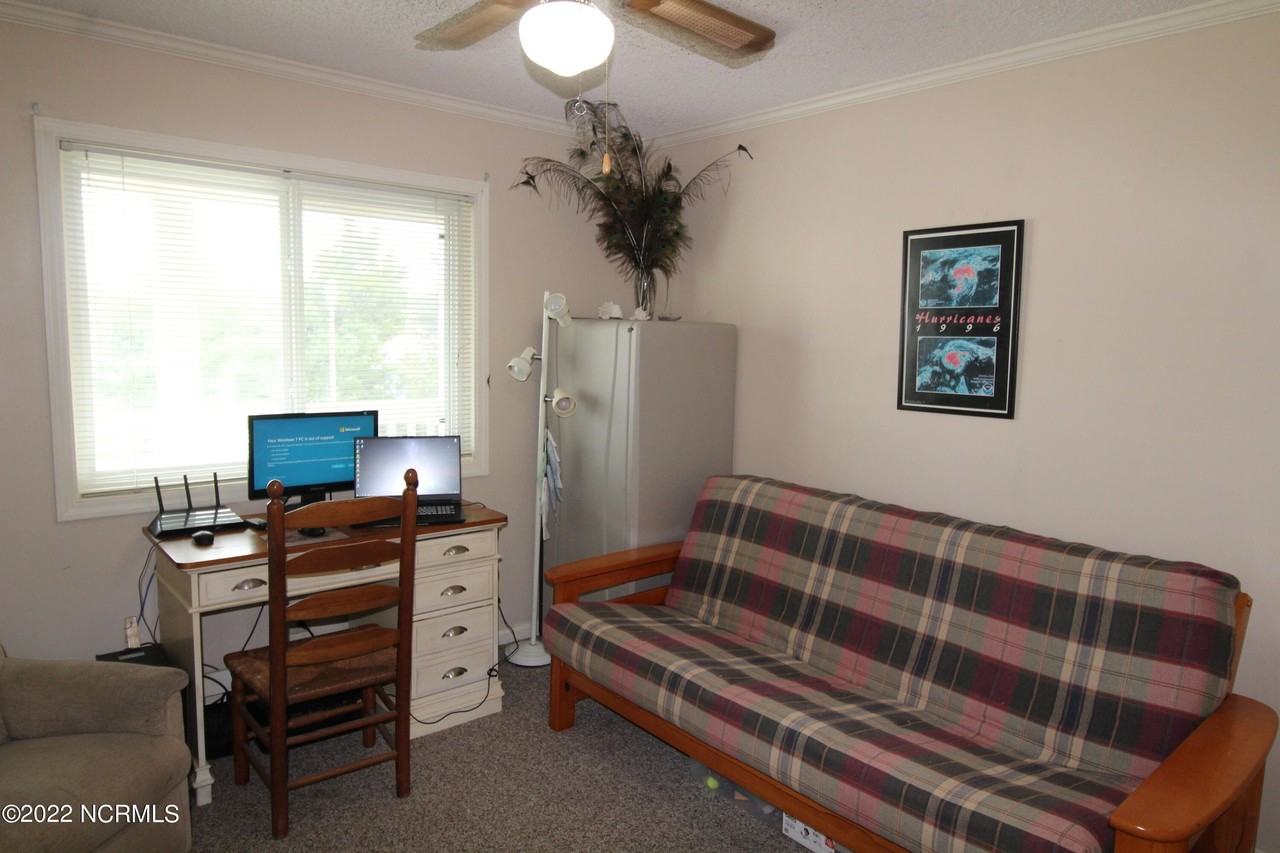 650 Cedar Point Blvd Apt B27 #B27 - Photo 4 of 14