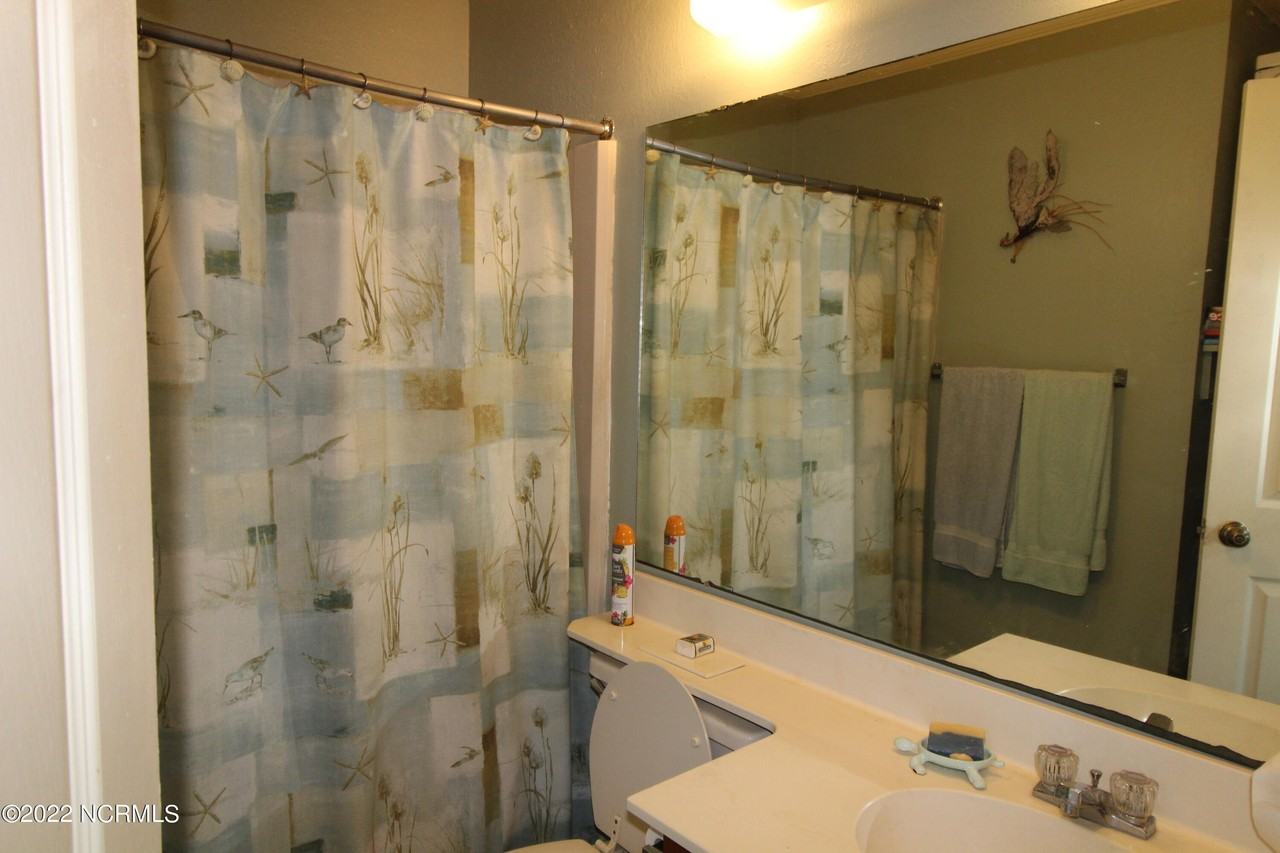 650 Cedar Point Blvd Apt B27 #B27 - Photo 5 of 14