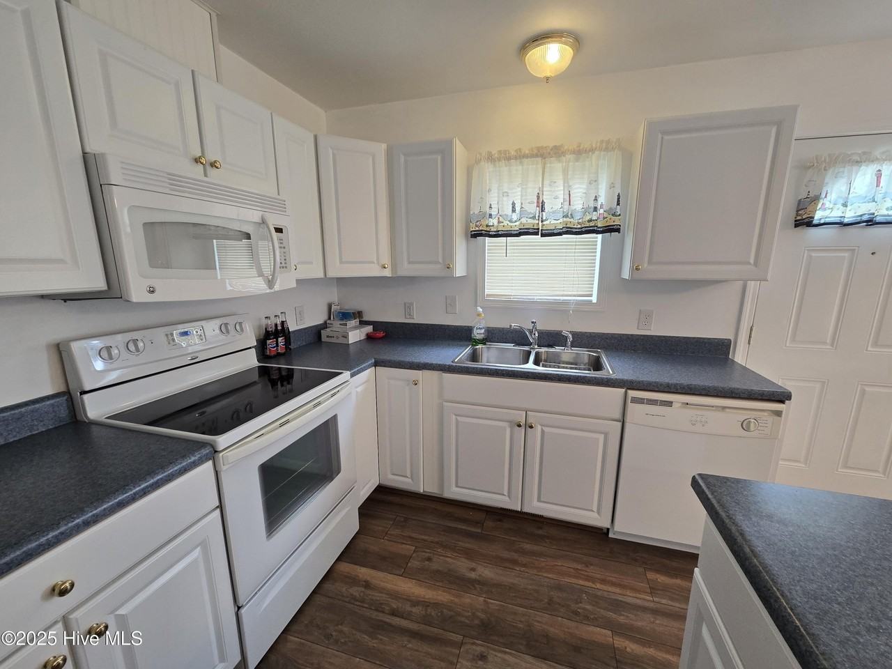 930 Porter Rd - Photo 6 of 21