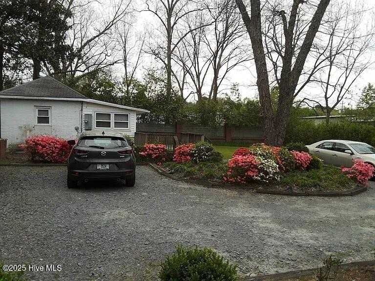 206 North Poplar Street #G