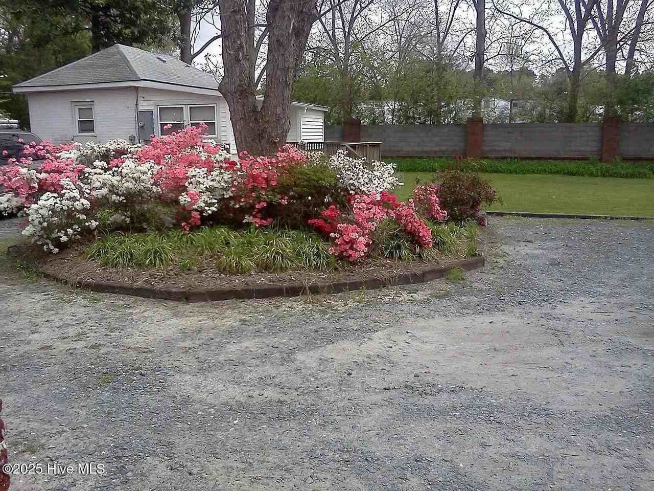 206 N Poplar St Unit G #G - Photo 2 of 10