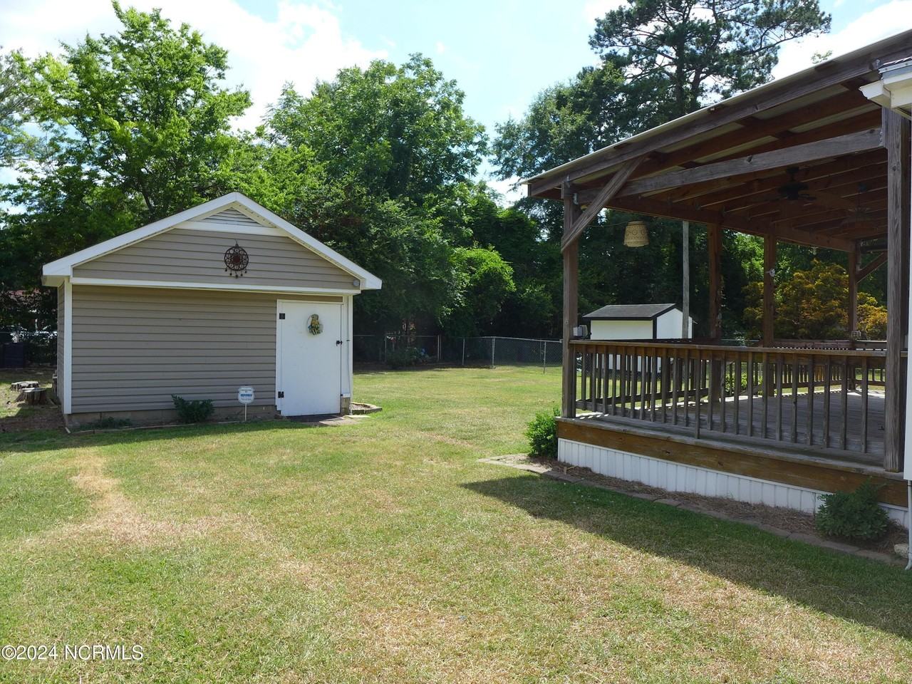 1404 Peachtree St - Photo 3 of 17