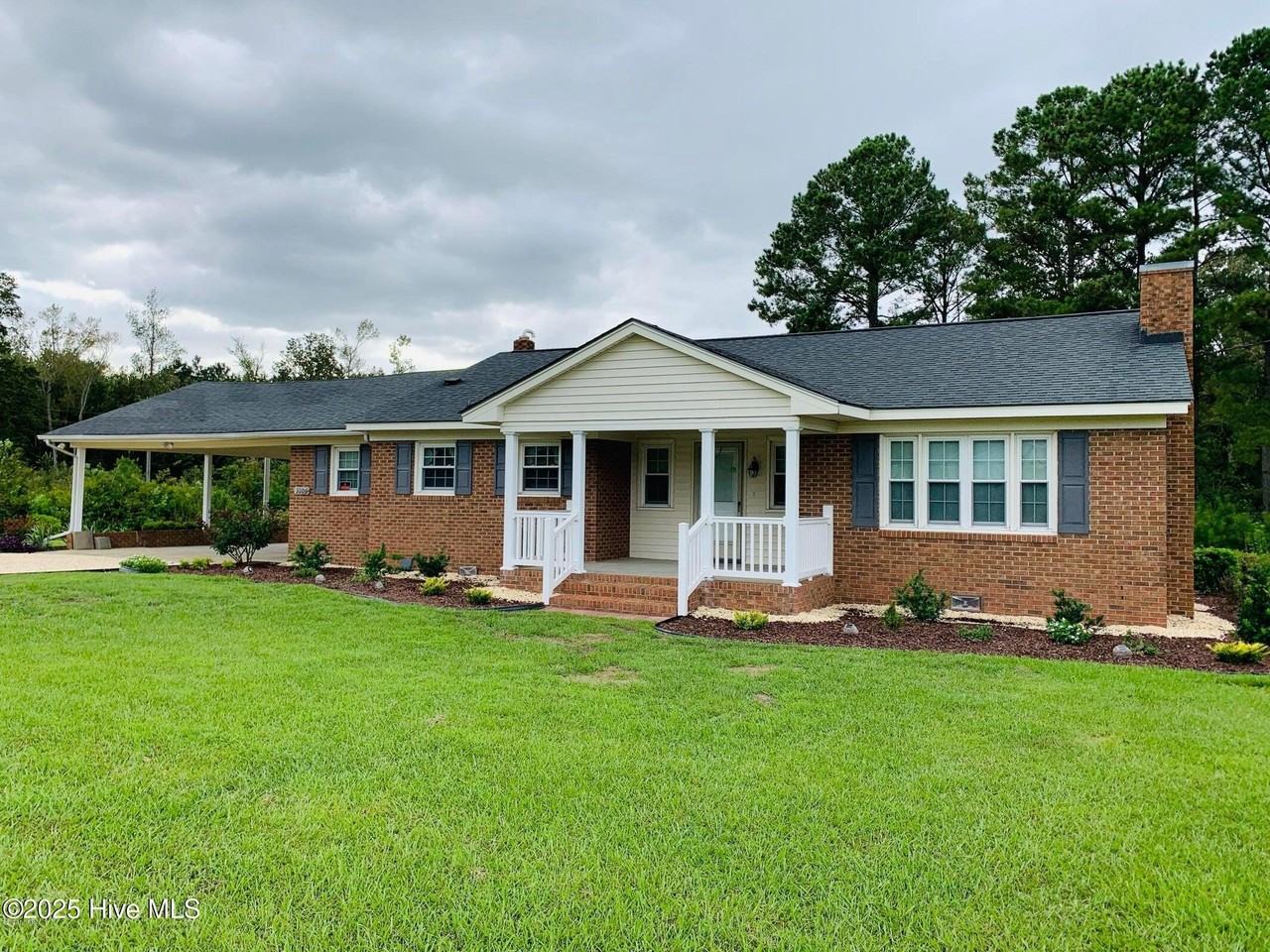 3006 Lester Mills Rd - Photo 3 of 22