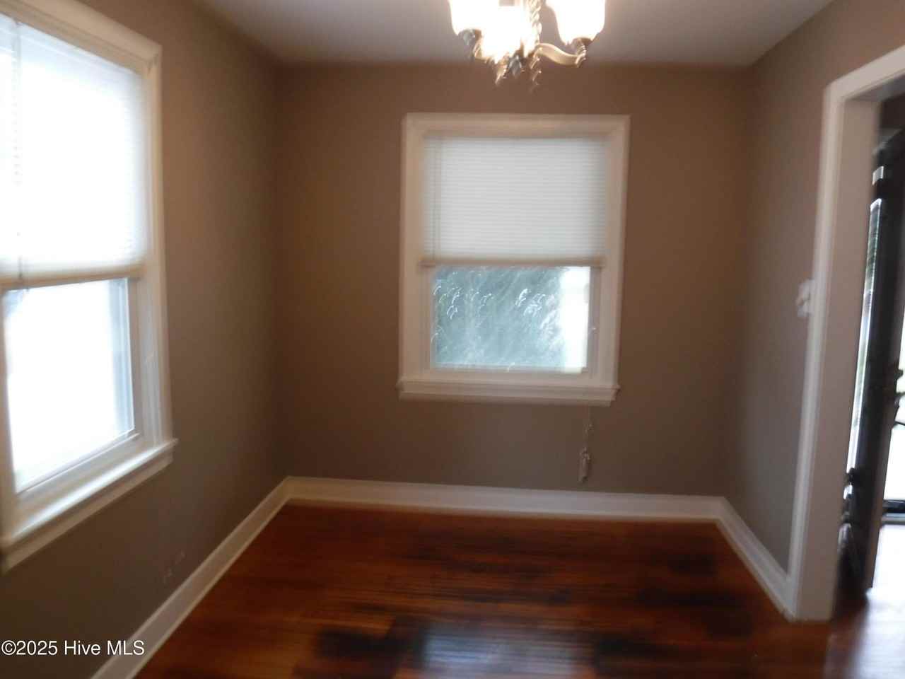 1100 W Williams Cir - Photo 4 of 7