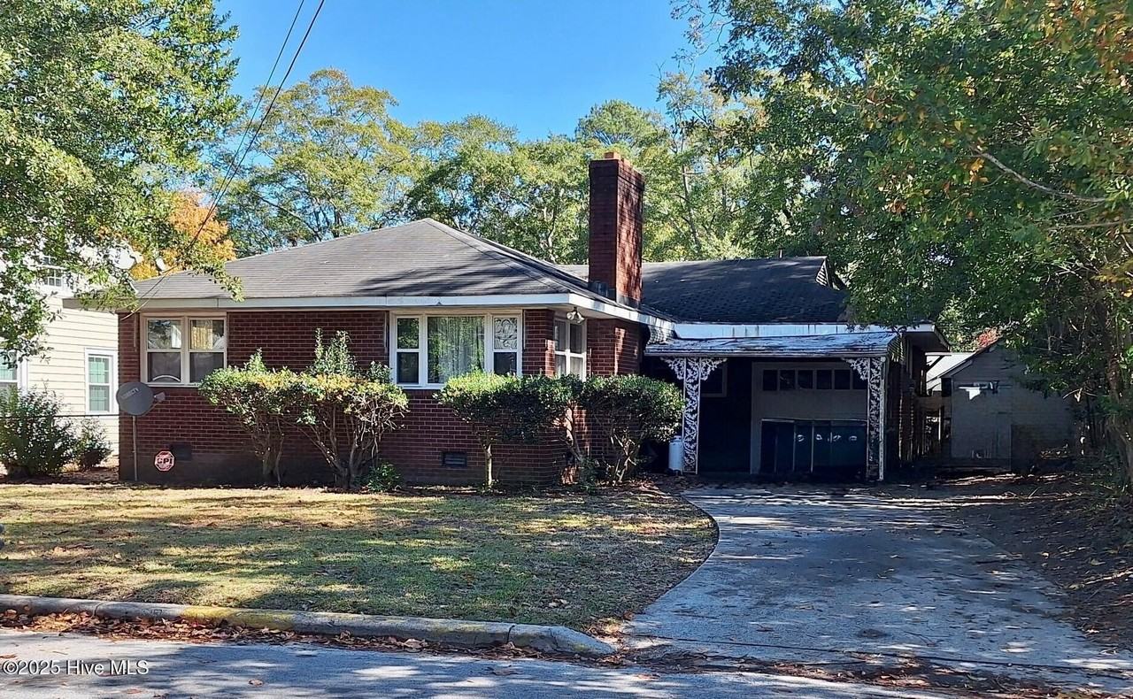 311 S Meade St - Photo 2 of 2