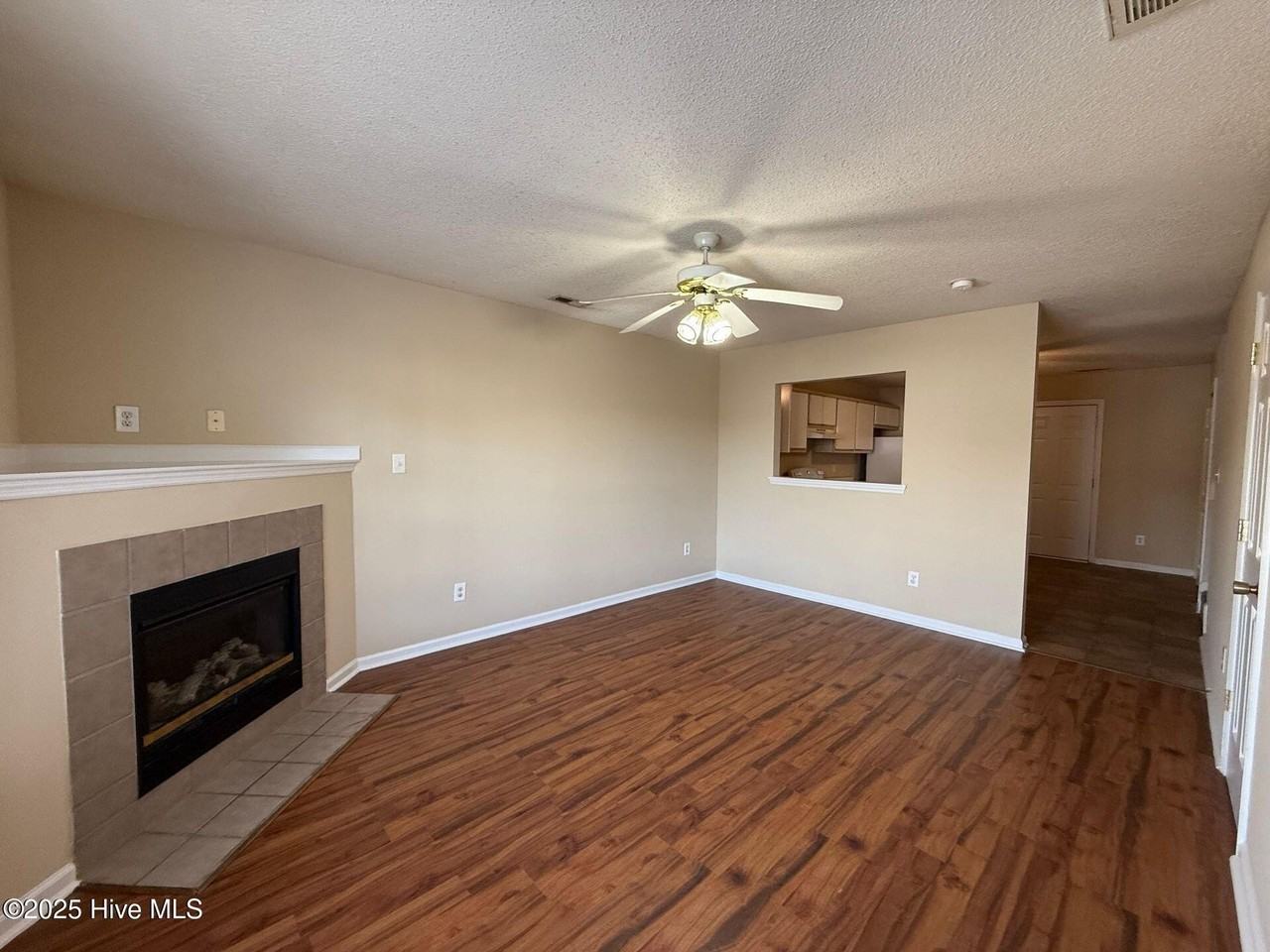 303 Timberlake Trl - Photo 2 of 10