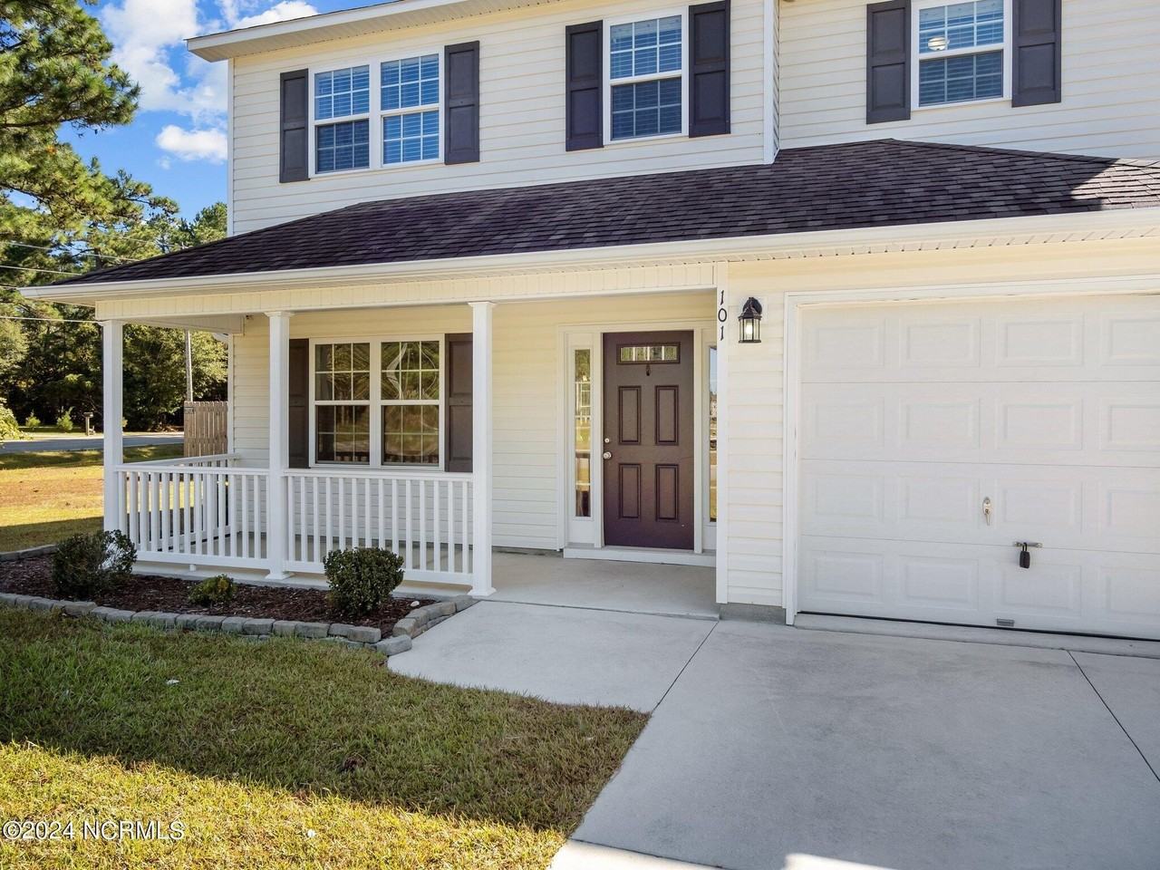 101 Clymer Ct - Photo 2 of 29