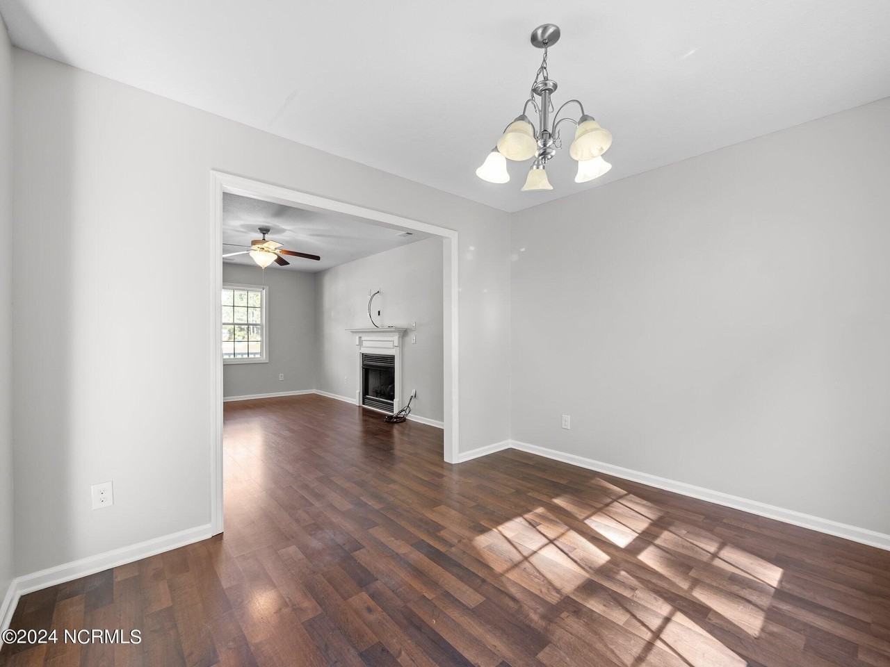 101 Clymer Ct - Photo 6 of 29