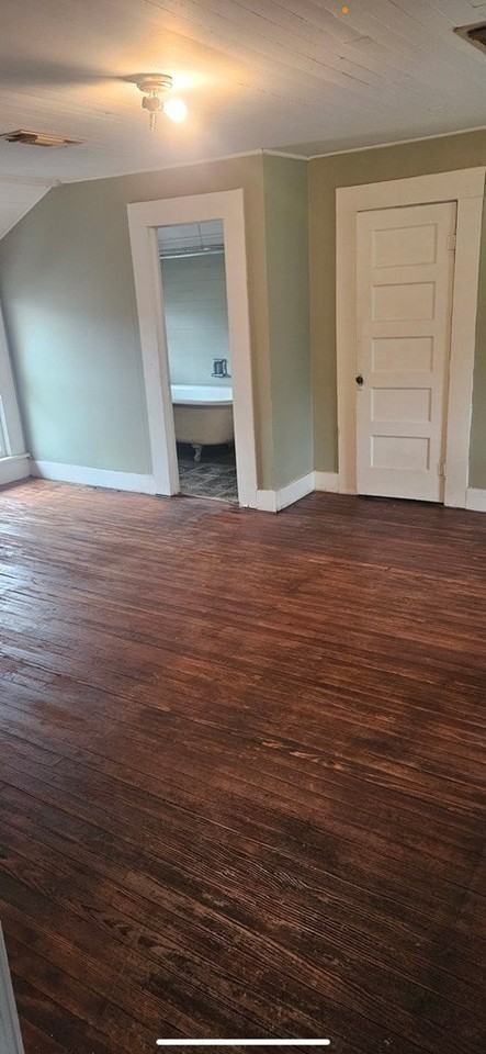 W Main 305B - Photo 4 of 6