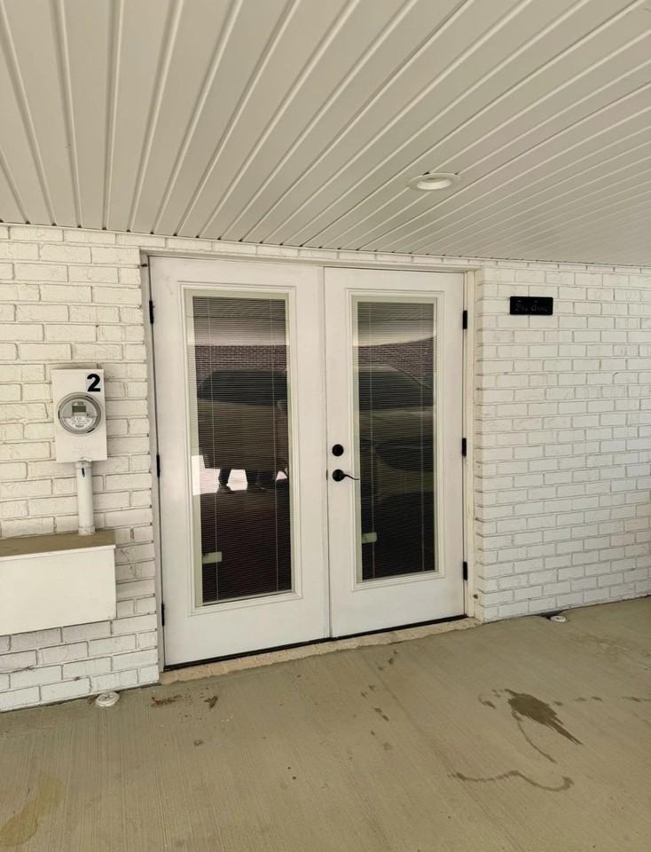 135 S Jefferson St #2 - Photo 4 of 19