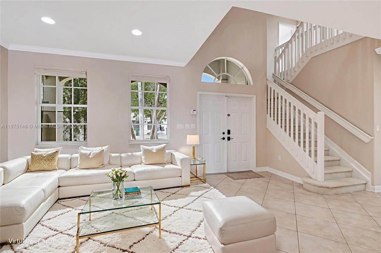 14443 Sw 12th Ln - Photo 2 of 37