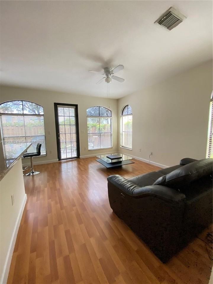 3066 Nw 103rd Path #0 - Photo 4 of 27