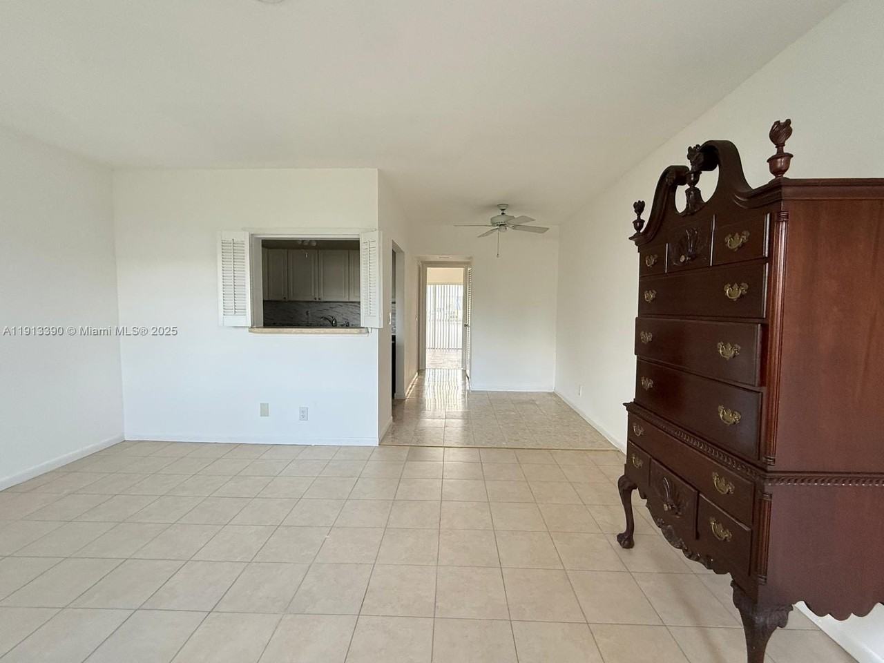 79 Bath Street #79 - Photo 5 of 19