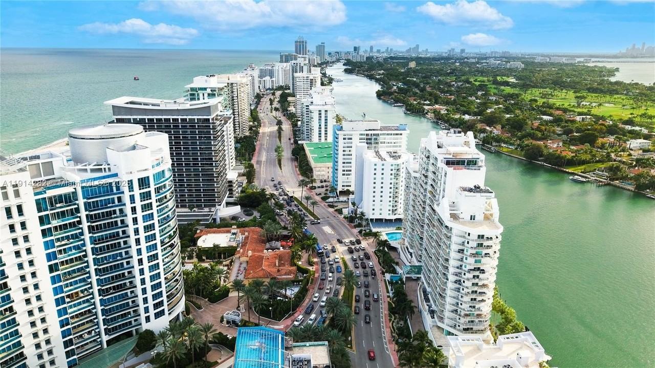 5900 Collins Ave #508 - Photo 5 of 39