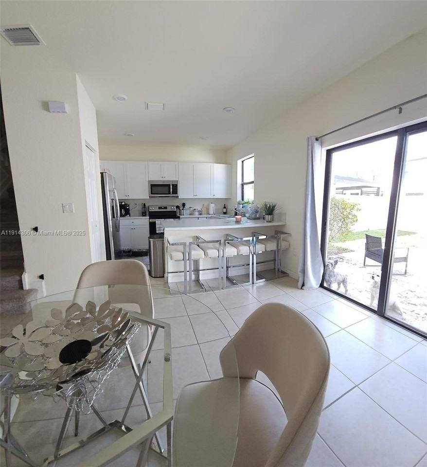 3387 W 106th Ter #3387 - Photo 4 of 20