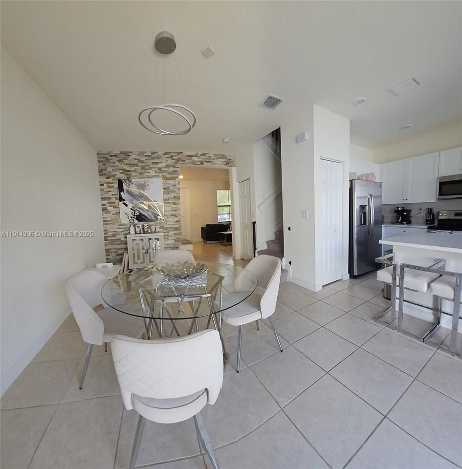 3387 W 106th Ter #3387 - Photo 6 of 20