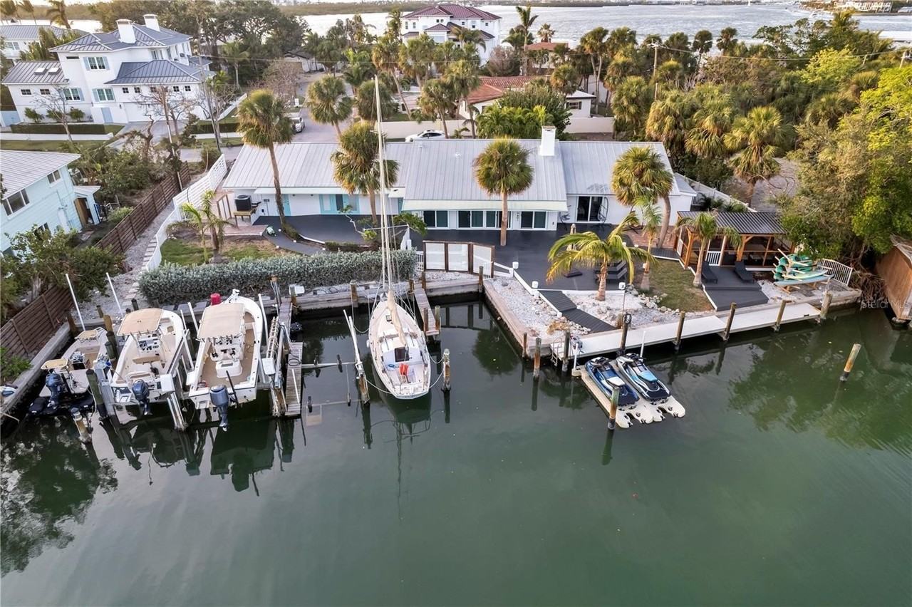 31 Lands End Ln - Photo 6 of 49