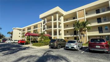 featured image of 7461 W Country Club Dr N #209