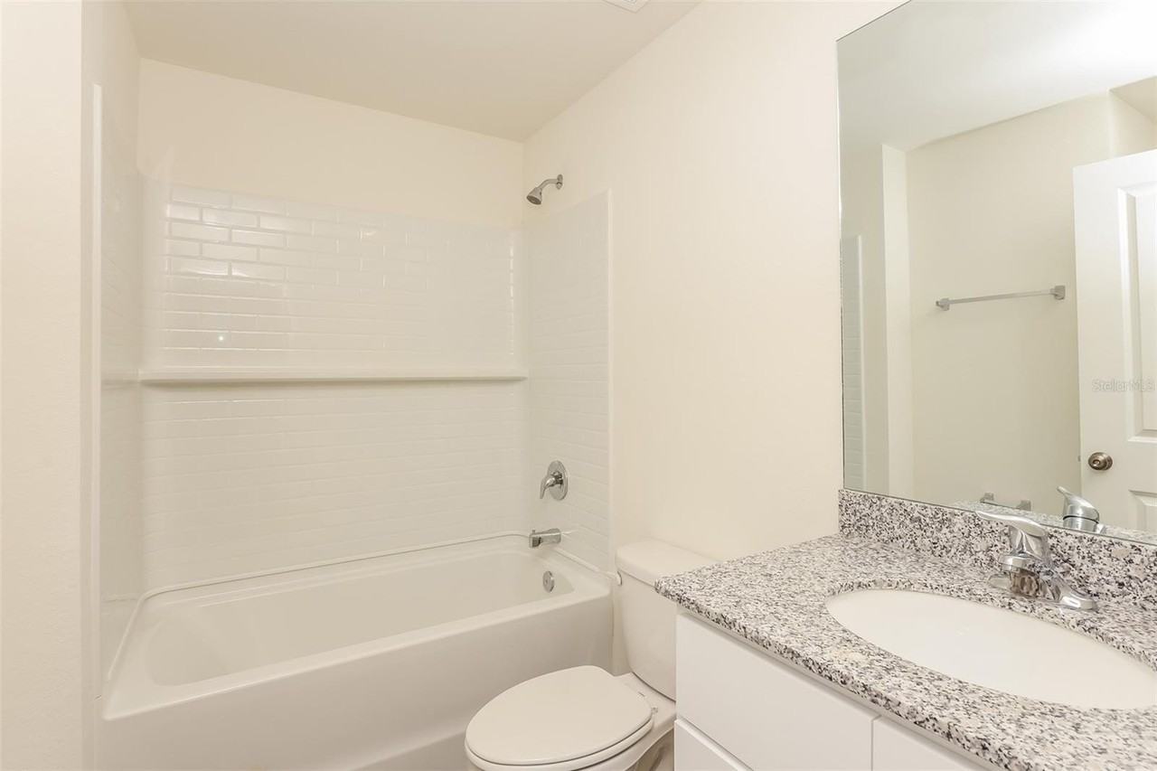 2269 Oklahoma Dr - Photo 4 of 18