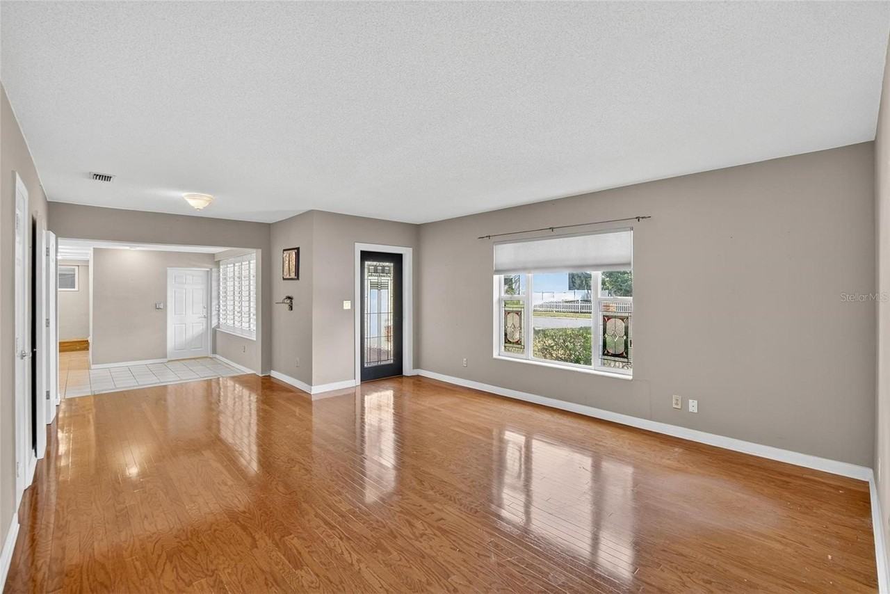 3107 S Emerson St - Photo 5 of 36