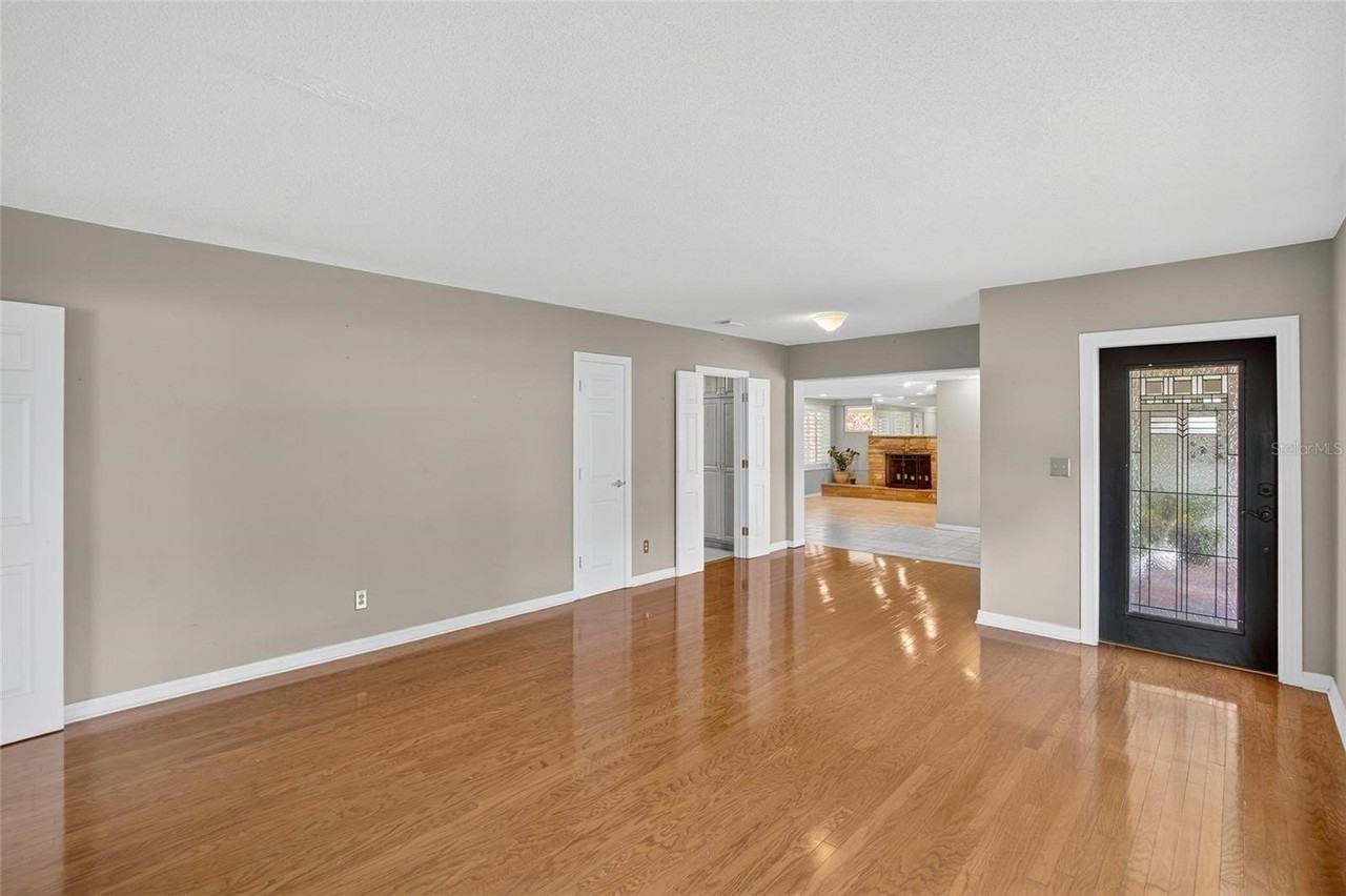 3107 S Emerson St - Photo 6 of 36