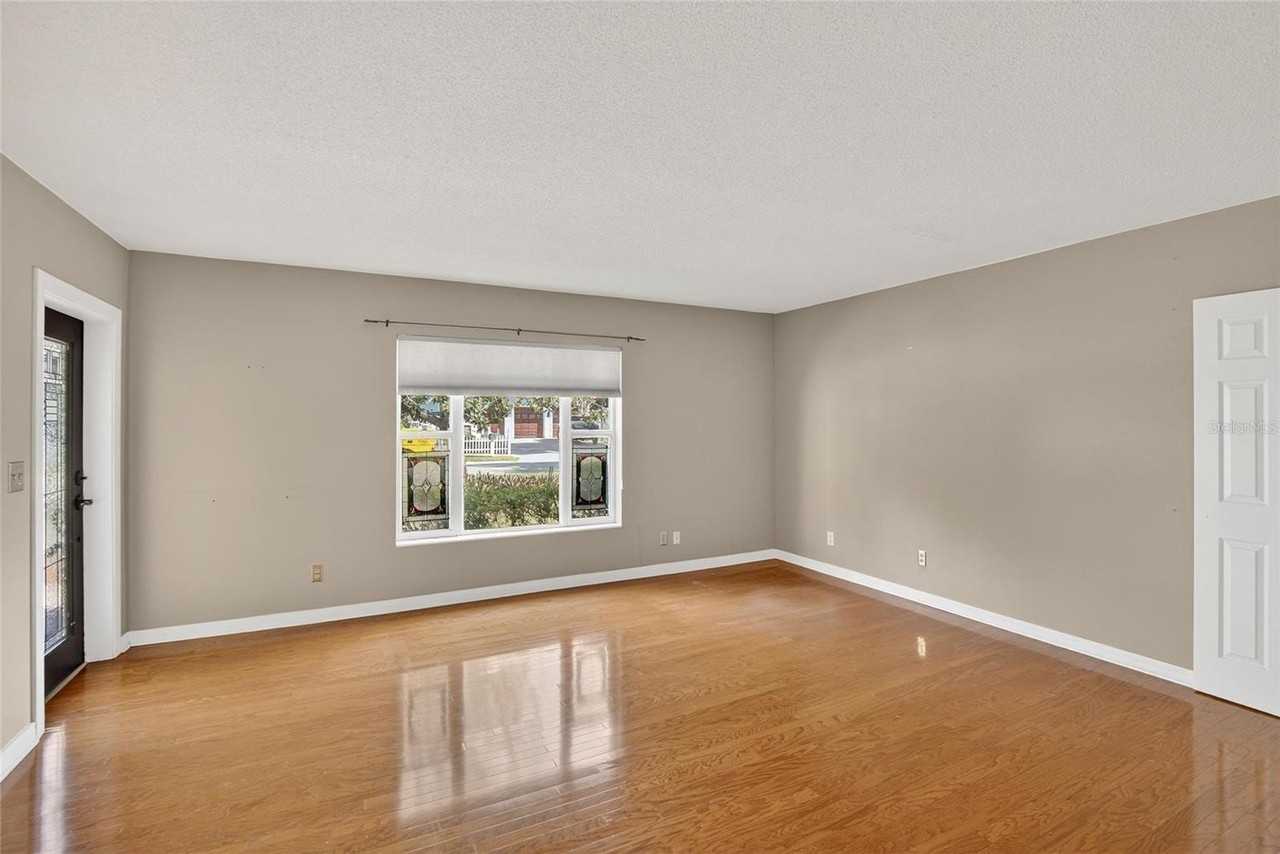 3107 S Emerson St - Photo 7 of 36