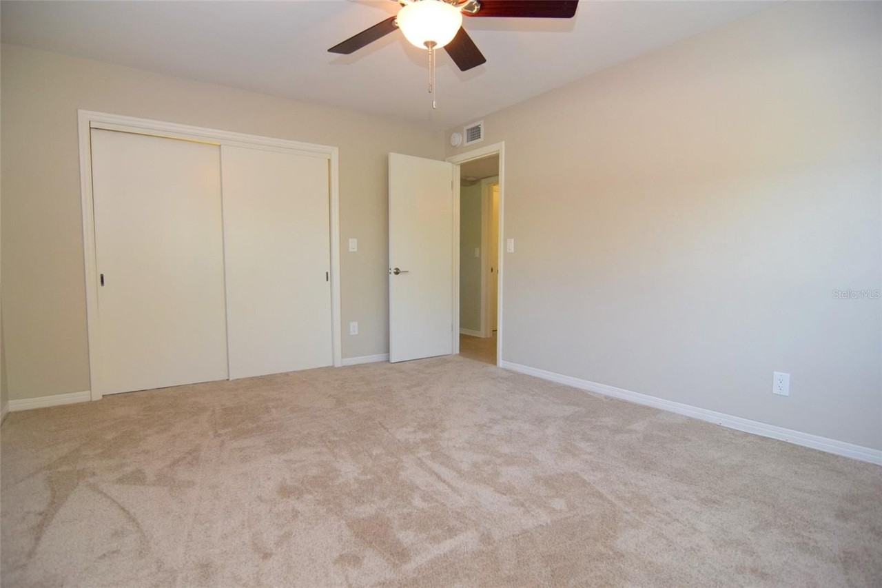 606 12th Ave Ne #1 - Photo 6 of 26