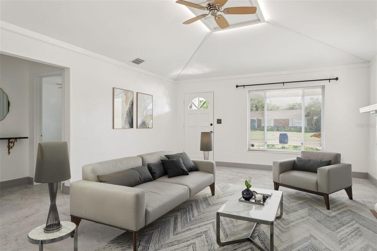 610 Luzon Ave - Photo 3 of 33