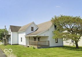 featured image of 65 W Main St Apt 4 #Apt 4