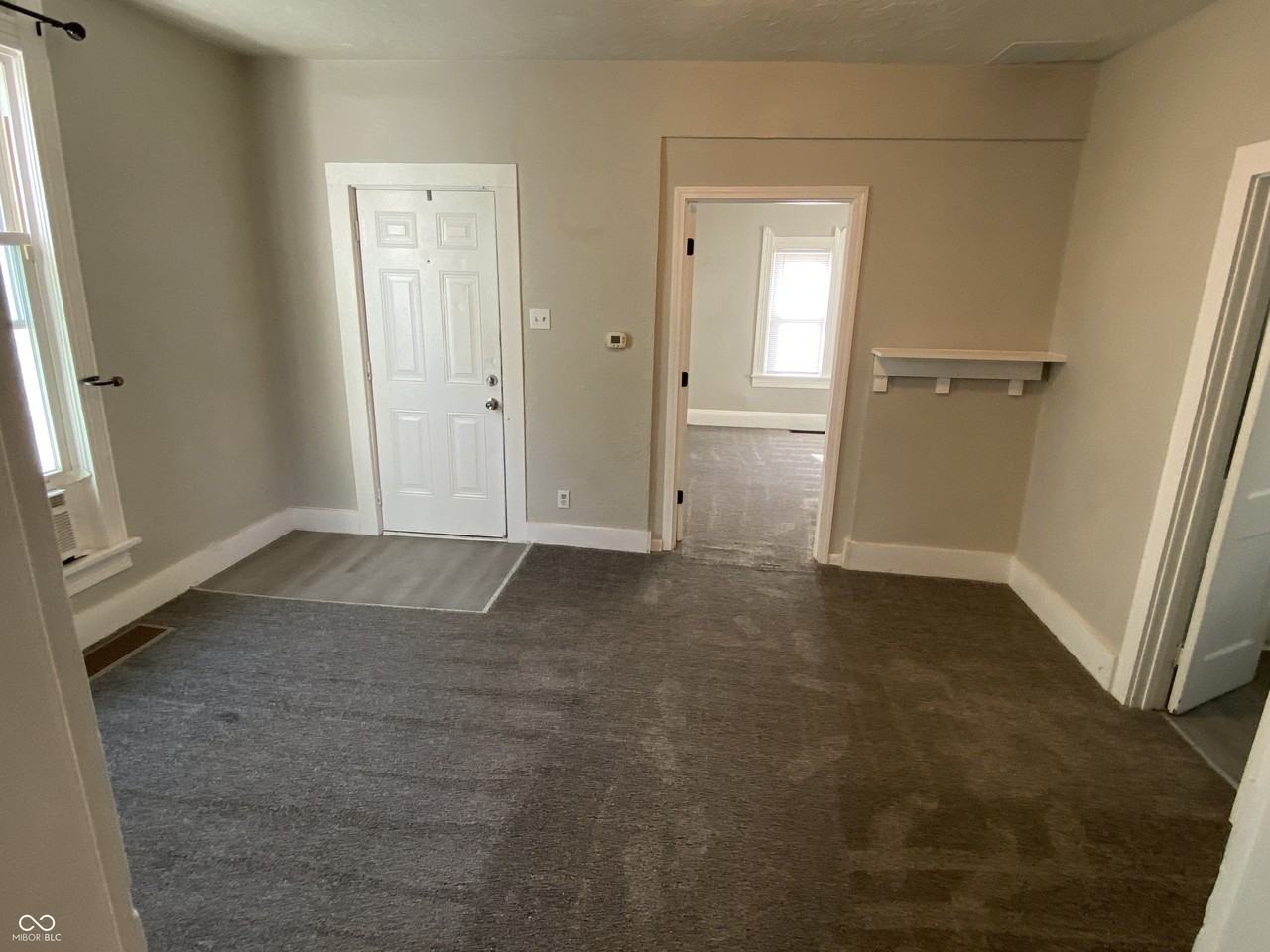 510 W 5th St - Photo 3 of 16