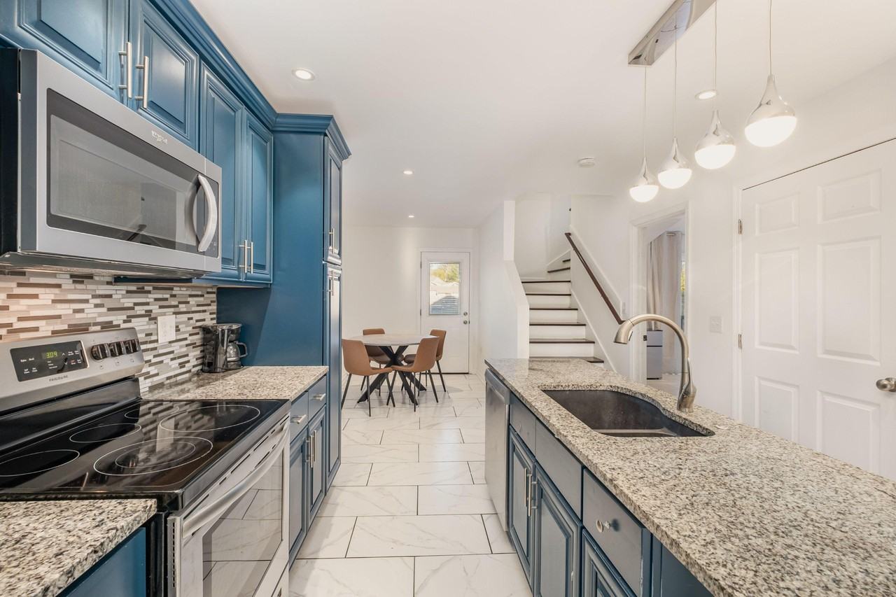 16th Ave N - Photo 5 of 8