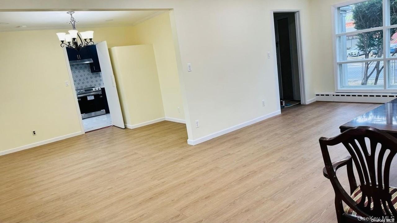 2041 New Hyde Park Rd - Photo 6 of 26