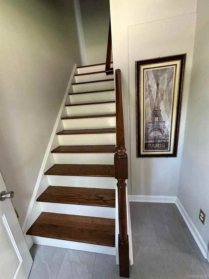 56 Carley Ave Unit 2 #2 - Photo 2 of 10