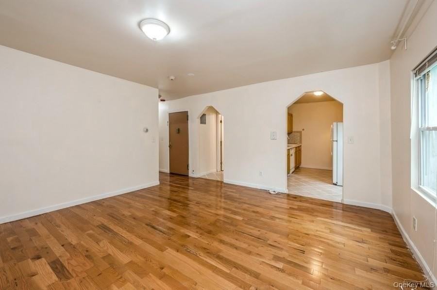 84 Ravine Ave - Photo 2 of 21