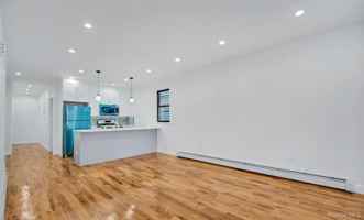 featured image of 1842 Hunt Ave