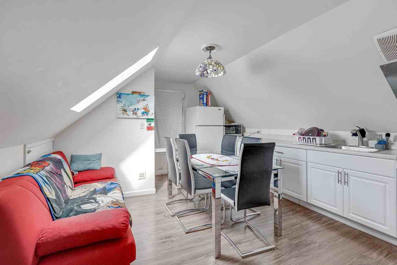 2135 N Menard Ave #3 - Photo 3 of 10