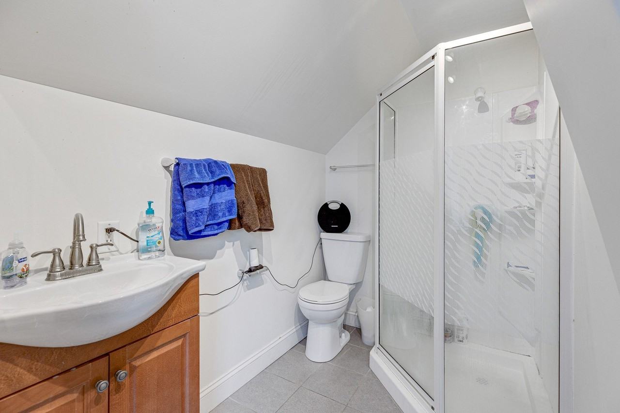 2135 N Menard Ave #3 - Photo 5 of 10