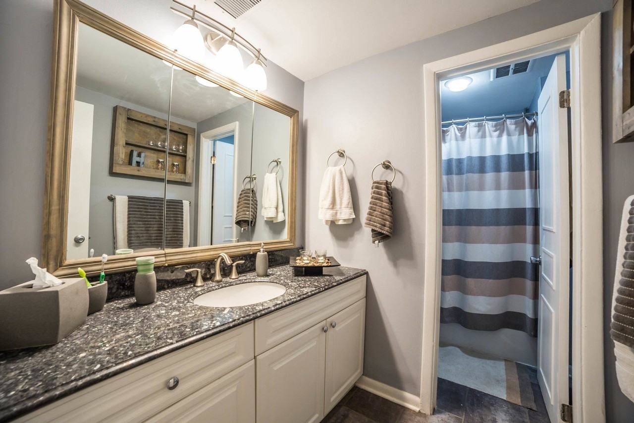 2912 North Halsted Street #G - Photo 6 of 11