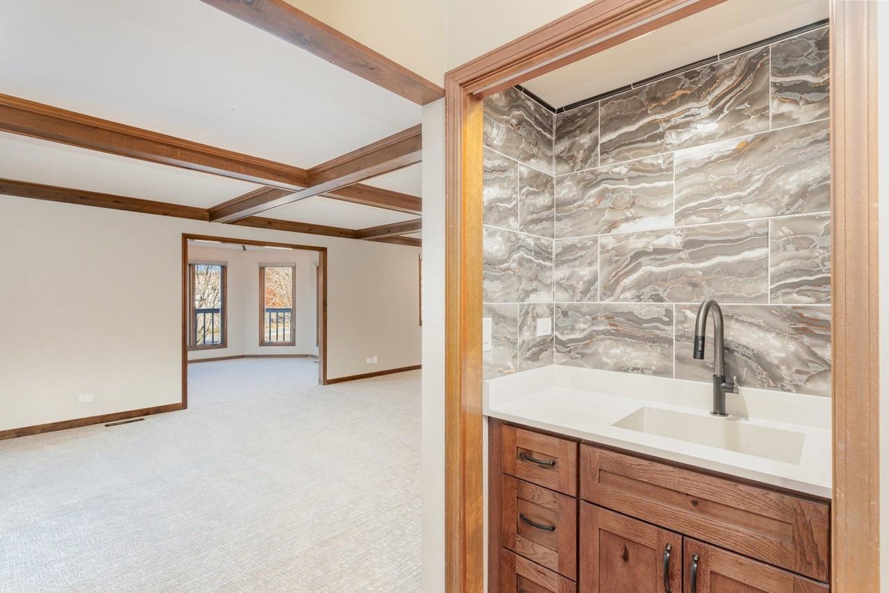 841 Turnbridge Circle - Photo 6 of 50