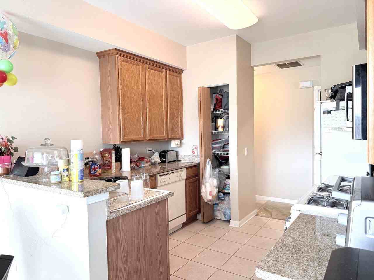 3345 Bromley Ln - Photo 7 of 13