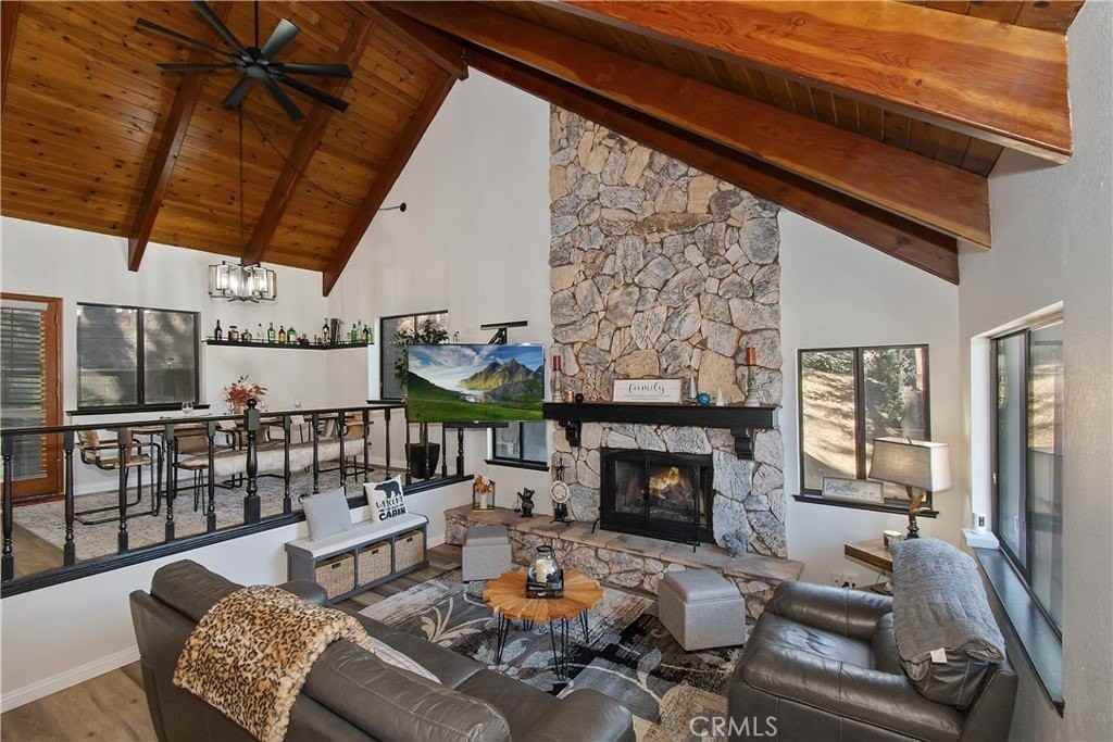 198 Zermat Dr - Photo 6 of 50