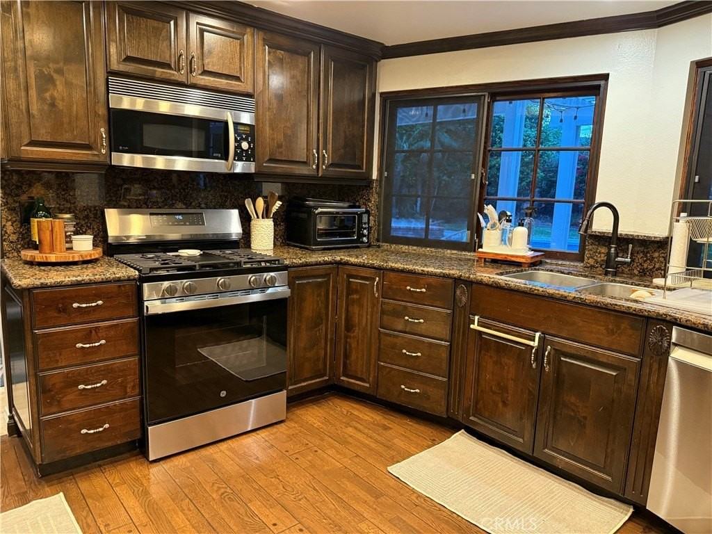 17881 Oldglen Ln - Photo 4 of 19