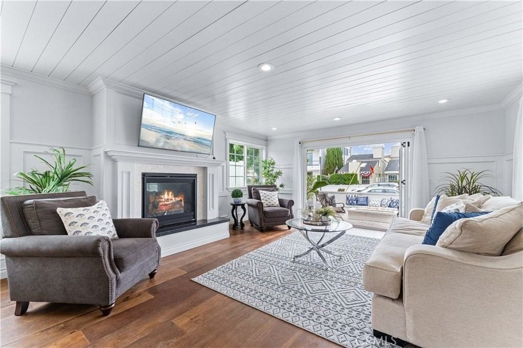 208 Indianapolis Ave - Photo 6 of 50