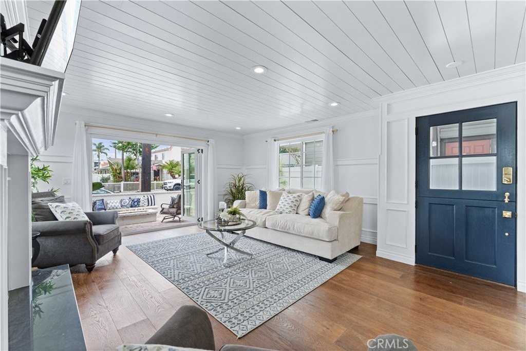 208 Indianapolis Ave - Photo 7 of 50