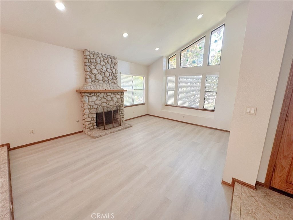 2230 E Vista Mesa Way - Photo 3 of 32