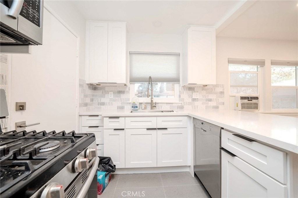 5841 Bowcroft St - Photo 6 of 22